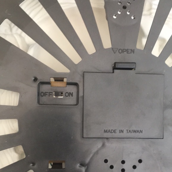 Vintage Halloween electronic ghost door knocker - Picture 8 of 13